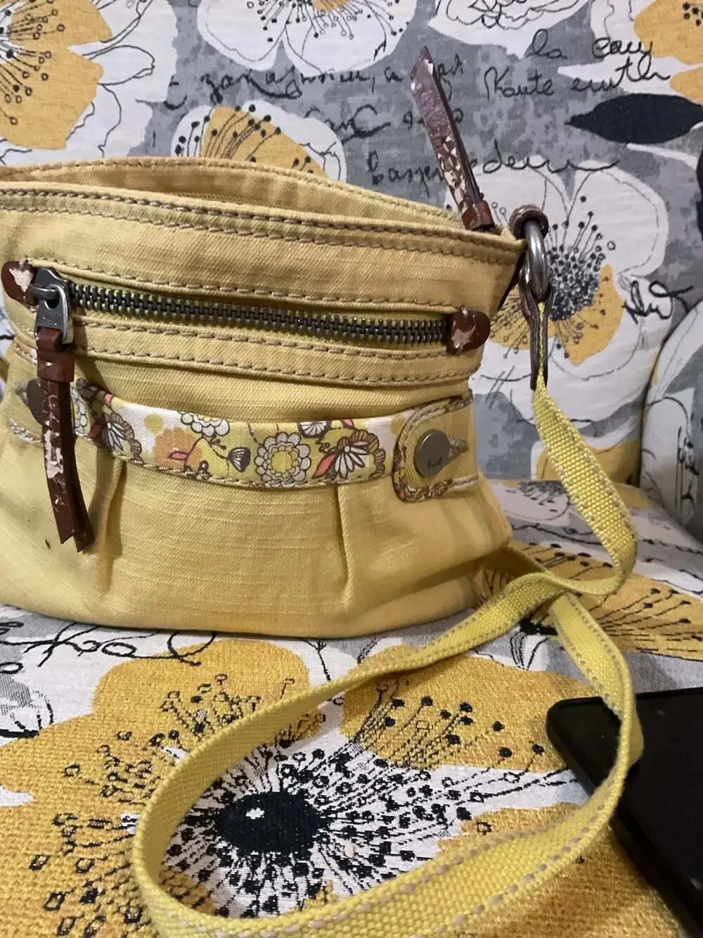 Fossil wear leather